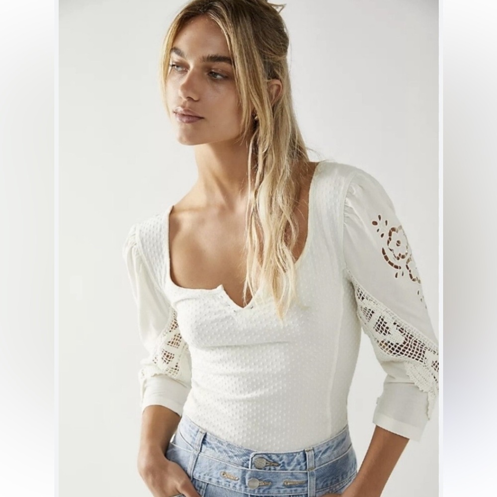 Free People Brunch Date V-Neck Lace Puff Sleeve Knit Top M Ivory NWT
